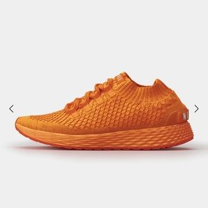 NOBULL 7 NEON ORANGE WOMEN'S REFLECTIVE KNIT RUNNER
